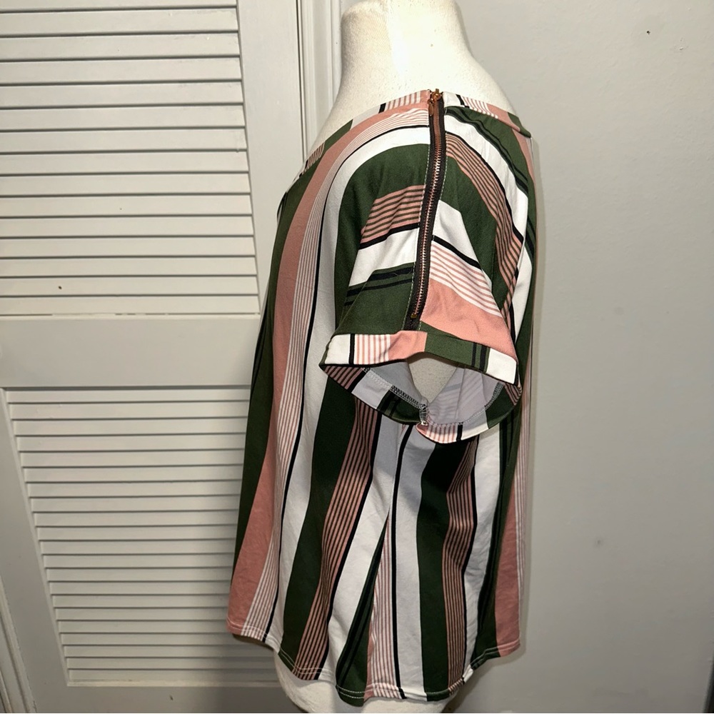 Bae City Women’s Blouse - Picture 5 of 7